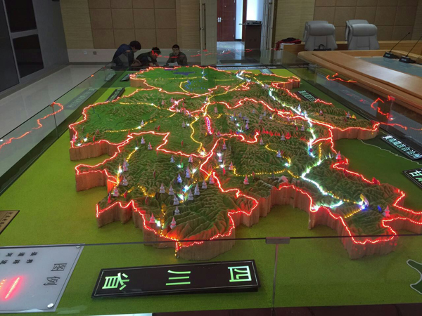 蘭州地形地貌沙盤模型制作 /> </div>
<div id=